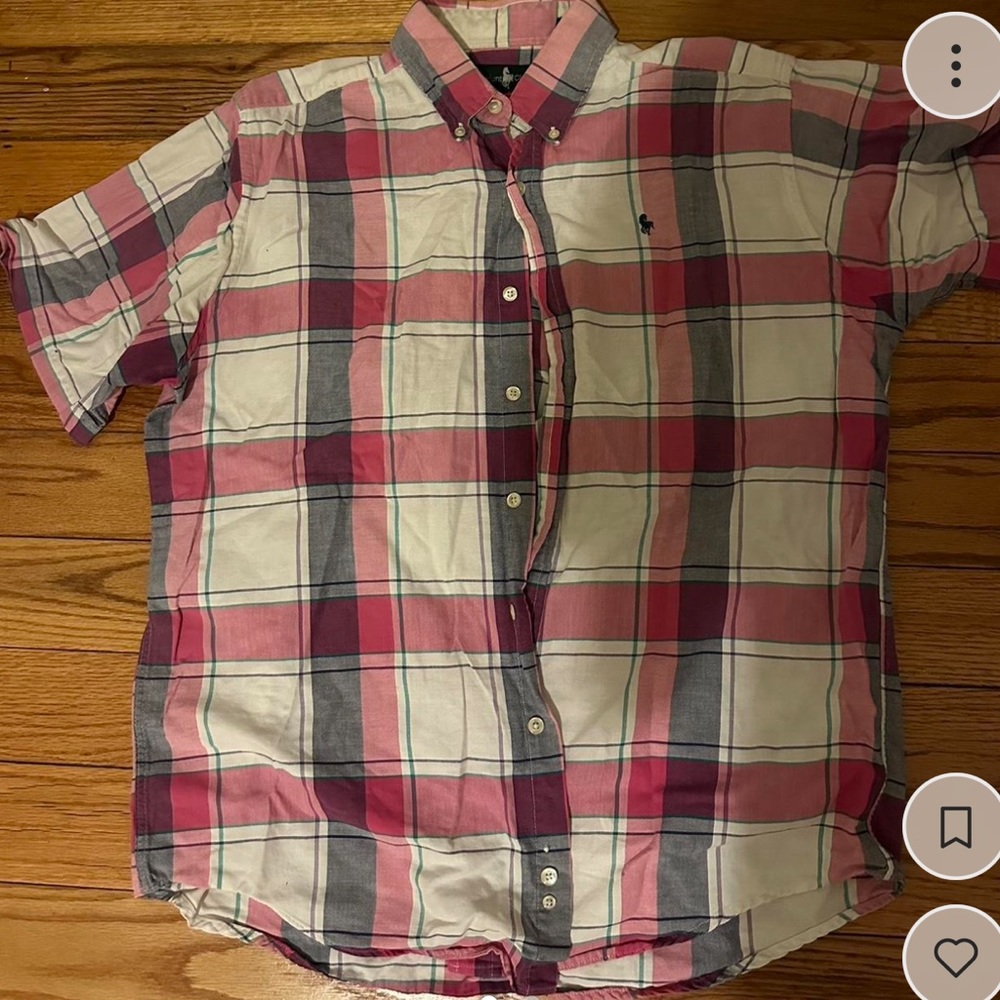 Men’s checkered shirt